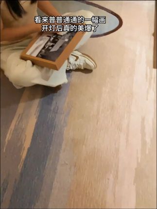 路灯亮起的那一刻真的美爆了 #蜡笔小新 #灯光画 #小夜灯氛围灯 #礼物