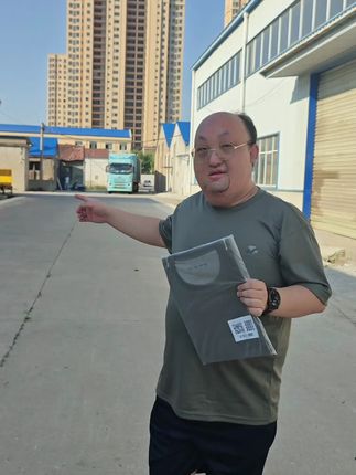 又来了一车体能训练服