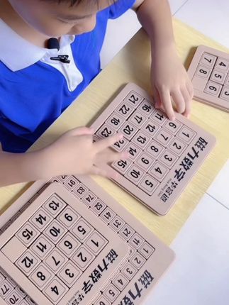 磁力积木华容道,儿童节益智好礼 #磁力数字华容道 #磁力积木华容道 #逻辑思维 #华容道 #儿童节礼物