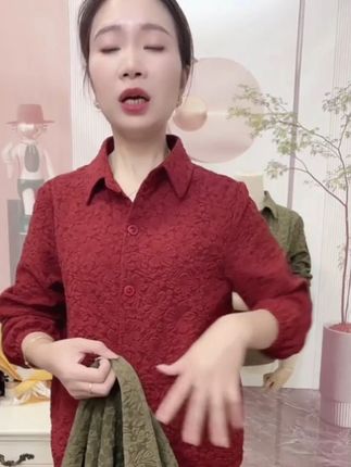 春季翻领提花女短外套休闲上衣时尚妈妈装百搭薄款纽扣衬衫外套 #品质女装 #谁穿谁好看 #胖瘦都能穿 #显瘦遮肉 #女装👚