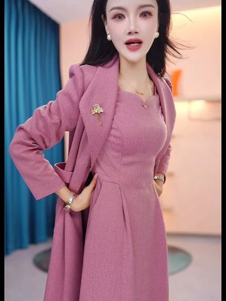女人的魅力不在年龄,不在美貌,而在于气定神闲的微笑#品质女装 #穿出高级感 #优雅知性 #穿搭 #今天穿什么