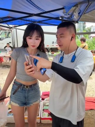 #户外直播现场 #完美身材 #路人视角 #搭讪美女