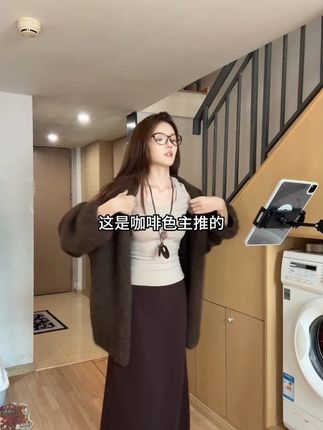 早秋新款慵懒风宽松中长款毛衣温柔百搭针织开衫女 早秋新款慵懒风宽松中长款毛衣温柔百搭针织开衫女#穿出高级感 #韩系穿搭 #品质女装