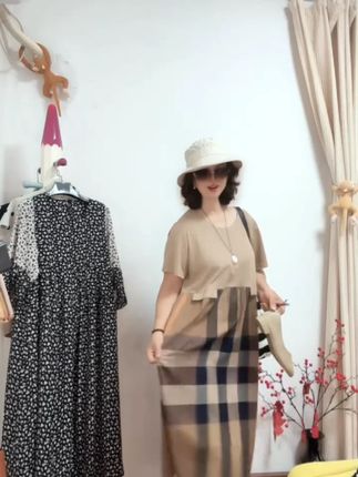 夏季新款大码宽松休闲拼色中长款连衣裙 #每日搭配分享👗时尚穿搭 #连衣裙 #谁穿谁好看 #小个子穿搭 #品质女装