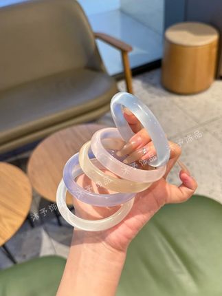 非金属仿水晶手镯 猫眼石手镯高冰高透氛围感气质送礼手镯带礼盒#时尚手镯 #猫眼石手镯 #高透手镯 #非金属饰品 #氛围感手镯
