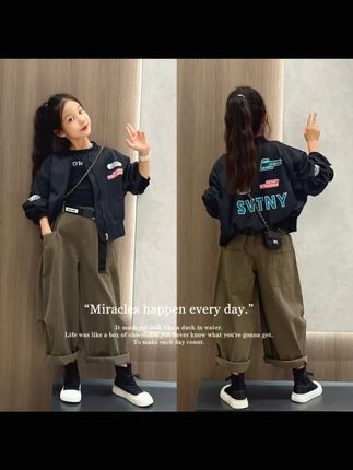 女童春秋外套2025儿童潮范美式立领棒球服拉链衫大童时髦短款上衣#女童外套 #春秋款 #棒球服 #儿童时尚 #2025新款