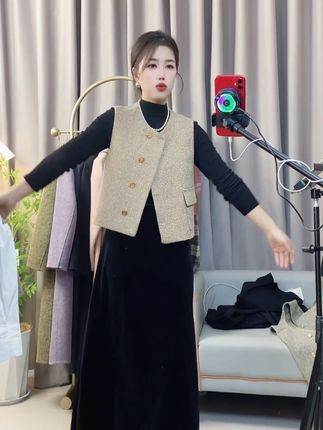 小香风西装马甲外套女春秋外穿短款法式名媛高级无袖马夹坎肩背心 #穿出高级感#品质女装#百搭神裤#优雅知性