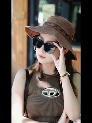 户外不可少的时尚搭子#时尚配饰 #偏光墨镜 #修饰脸型