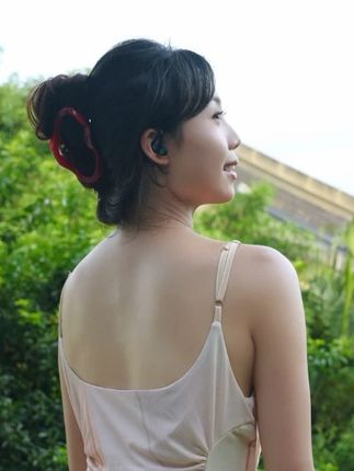 一首歌听完了整个秋天🍂 #南卡开放式耳机 #南卡oenova #户外 #运动