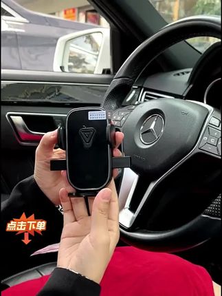 皆有通用万能汽车车载导航支架手机支架出风口稳固耐用挂钩多功能#车载支架 #手机支架 #汽车用品 #多功能支架 #稳固耐用