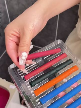清洁棒就要选这种法式清洁棒会更好,清洁分解异味儿还不伤釉面,还有淡淡的清香!#卫生间好物 #好物推荐.