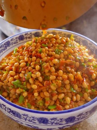 湖南特产青椒豆豉,豆豉香辣软糯开盖即食超下饭 #青椒豆豉 #豆豉 #美食 #农村美食 #湖南特产