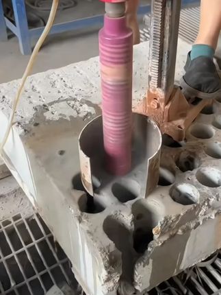 水钻钻头混凝土墙壁专业打孔空调干湿两用金刚石水钻头水钻机专用#水钻打孔 #打孔 #钨钢钻头 #钻头 #电锤