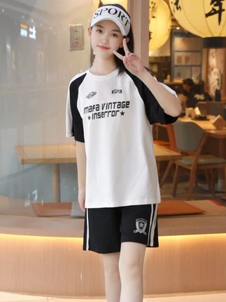 不惊艳,不奢华,但是很实用,棉质裤子套装舒服柔软,孩子喜欢穿#女宝穿搭 #女童套装 #大童童装