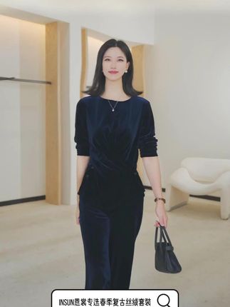 INSUN恩裳专选围裹式丝绒套装保暖显瘦不臃肿 #INSUN恩裳 #品牌女装 #丝绒套装裙两件套 #高级感显瘦连衣裙 #保暖又好看