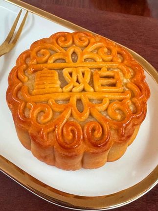 郝劭文推荐#双黄月饼 #白莲蓉月饼 #广州老式月饼 #散装月饼 #中秋食品 皇双皇酒家广州双黄月饼蛋黄白莲蓉老式散装传统中秋食品软糯美味