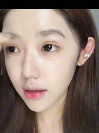 再也不怕贴出来双眼皮会被眼尾吃掉了!直接扩宽眼尾放大双眼效果绝了#平价彩妆 #双眼皮贴 #女大学生 #学生党好物推荐