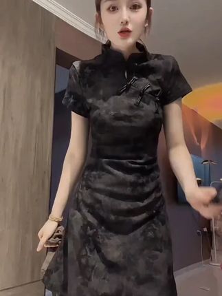 #新中式旗袍 #大码女装120斤到220斤 #大码旗袍中国风 #大码旗袍定制 #大码旗袍穿搭