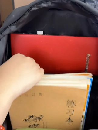 家有初高中,大学生的赶紧去捡漏#回力 的大羊毛!#学生书包 #双肩背包 #开学必备 #双肩包 。。