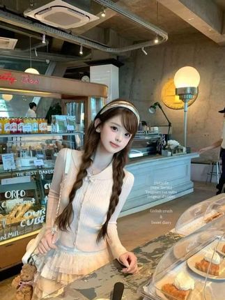 法式翻领长袖针织开衫女秋季2025新款小众设计感修身打底短款上衣#显瘦穿搭 #甜美穿搭 #修身显瘦 #温柔风穿搭 #内搭外穿都好看