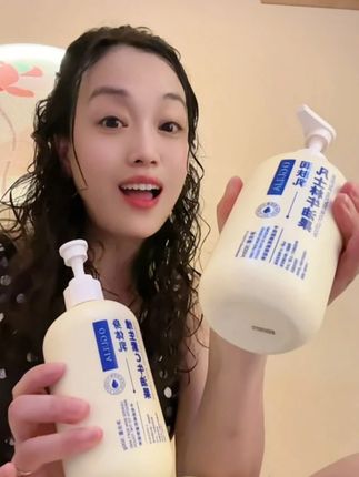 这个便宜的凡士林身体乳真的巨润!秋冬天气干燥,身体乳一定要早早涂起来!全家都能一起用!#身体乳  #身体护理  #秋冬必备   #女生必备