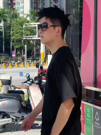 谁能拒绝这么帅的水洗短袖啊 #ootd穿搭 #男生穿搭 #夏季新款 #品质男装