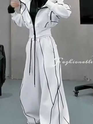 #张予曦毕雯珺真拍了红裙抱 #深情眼 #张予曦 #毕雯珺