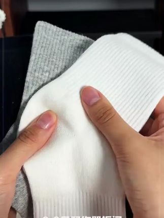 挖到宝了!这个价就到手6双中筒袜还是正宗新疆棉袜,上脚舒适又百搭~还有黑白灰长中短可选~#袜子 #袜子控 #新疆棉袜