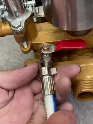打药机出水管快速接头日式新款高压快接活结头操作简单快捷方便#出水管快速接头 #打药机出水管快速接头 #快速接头 #快接活结头 #精密加工