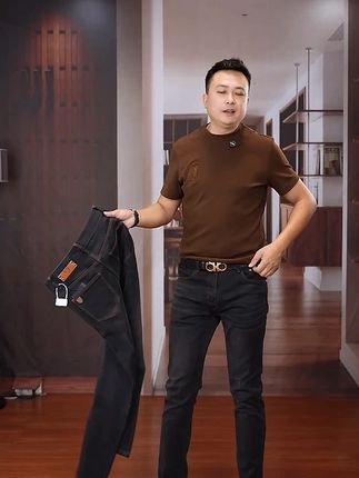 轻奢男士牛仔裤秋季新款弹力修身小脚高档男款长裤三本针 #显高显瘦显腿长 #百搭裤子 #品质男装 #牛仔裤 #男生穿搭
