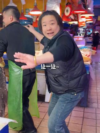 嘉之派黑猪肉烤肠 家人们不管是烤着吃还是煎着吃都巨好吃,咬一口真的绝了,根本停不下来~#越吃越上瘾 #烧烤 #解馋 #烤肠 #烤肉