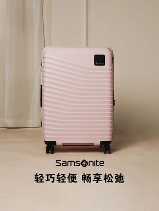 新秀丽饼干箱,青春灵动之选,DIY 配件装下活力与奇思。 #新秀丽 、#新秀丽行李箱 、#海关密码锁 、 #托运