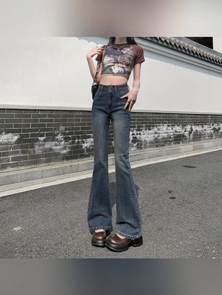 2025早秋水泥灰弹力微喇叭修身牛仔裤女高腰宽松显瘦小个子梨型#早秋牛仔裤 #女款牛仔裤 #显瘦牛仔裤 #小个子穿搭 #梨型身材牛仔裤