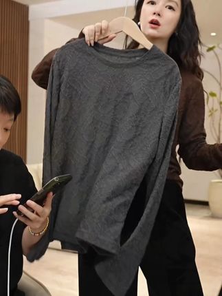 #百搭T恤 #显瘦显高 #上衣 #品质女装 #穿搭