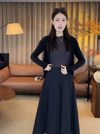 MOLANOOTD"忆兮"25秋开衫外搭气质空调衣·百搭莫兰 #黑色针织开衫 #薄款外套 #早秋穿搭公式来了 #显瘦显高显气质 #穿搭