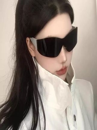 欧美复古未来感墨镜女运动骑行防风眼镜防紫外线太阳镜男款显脸小#太阳镜 #墨镜 #骑行眼镜 #运动眼镜
