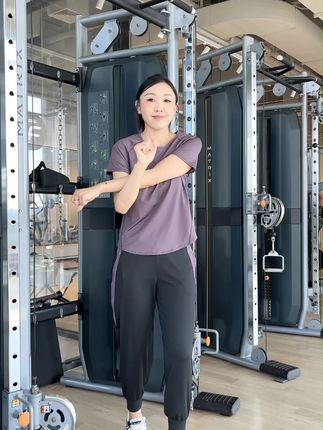 时尚 “生来热烈而自由,这才是我们该有的模样!” #健身穿搭  #显高显瘦显腿长  #运动裤  #运动休闲