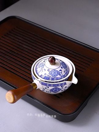 如果他一个人在喝茶的话,那他一定喝的不是茶。#茶生活 #旅行茶具 #茶盘 #茶具