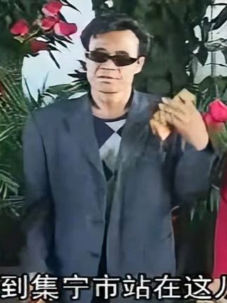 六兰兰和肉圪墩争二后生 #戏曲 #二人台 #二后生 #门楼调 #讨吃调