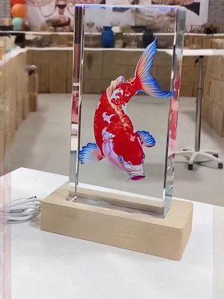 水晶锦鲤家居摆件3D内雕水晶方体底座适合玄关客厅酒柜等场所装 #高端大气#  观赏鱼世界  #太漂亮了#  锦鲤摆件