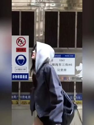2025秋冬女款韩版短毛呢棒球服,显瘦百搭超有设计感! #显瘦百搭风 #秋冬短外套 #显瘦百搭 #韩版新款 #老钱风外套