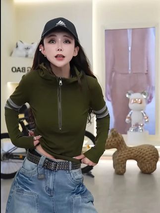 星宝定制酷飒风加绒连帽半拉链女修身显瘦单穿打底上衣 #女装 #谁穿谁好看系列 #穿搭 #春款上新