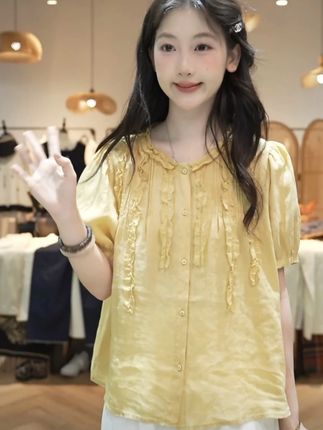 书梨香 夏季新款设计款木耳边短袖苎麻衬衫 #夏季新款 #穿出高级感 #闵笑一 #苎麻系列 #原创设计