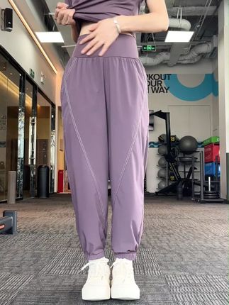 健身 做有用的事,说勇敢的话 想美好的事,睡安稳的觉 #显瘦穿搭 #运动套装 #今天穿什么 #健身套装