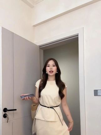夏季法式高级感修身圆领无袖上衣气质高腰显瘦A字半身裙 #穿出高级感#精致优雅#美出高级感#面料舒适透气#品质女装