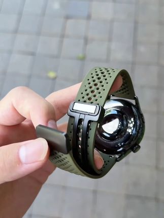 适用华为小米GT5/Watch5/S4洞洞透气硅胶表带GT4 手表链磁吸折叠扣 #华为手表 #小米手表 #智能手表 #表带