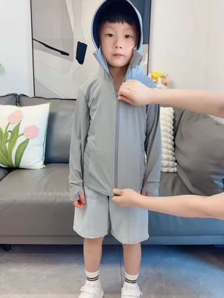 夏天出门防晒衣一定要安排上,给儿子选的这款便宜好穿质量特别好!品质完全不输商场品牌货!妈妈们放心冲 #高品质童装 #儿童防晒衣 #防晒衣 #防晒衣穿搭 #夏季必备