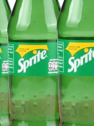 COCA COLA/可口可乐/青柠檬汽水250ml/玻璃瓶 着玻璃瓶的泰国可乐,竟然还用到了墨西哥可乐的配方是说能不好喝吗  #夏日饮品  #好喝不贵#  泰国可乐  #喝出新高度     #着玻璃瓶的泰国可乐竟然还