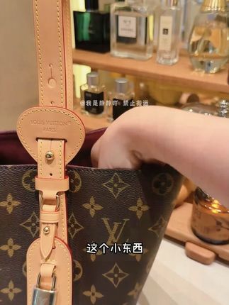 谁懂!出门聚餐带着牙线安全感真的拉满了#牙线盒 #多巴胺牙线盒 #牙线盒自动弹出 #便携牙线盒 #女生必备
