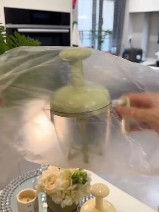 颜值高又实用的多功能按压搅拌器厨房真的备一个,小清新的配色,让做饭的心情瞬间变好了,高品质的材质用起来安全放心,关键性价比超高#按压搅拌器 #打蛋器 #厨房好物